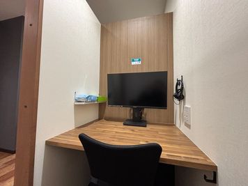 いいオフィス錦糸町 半個室（ブース20）の室内の写真