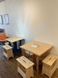 テーブルスペースです - プレイハウスインハヤマ　キッズアンドカフェ キッズスペース併設のレンタルスペースの室内の写真