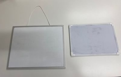 ホワイトボード小
 - 新宿御苑駅チカ、設備充実の多目的レンタルスタジオUDN ★文房具無料＆コピー機完備★会議・作業・ボードゲームに最適！の設備の写真