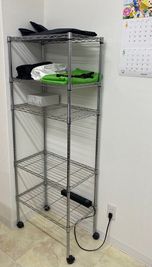 荷物を置ける収納スペースあり - 新宿御苑駅チカ、設備充実の多目的レンタルスタジオUDN ★文房具無料＆コピー機完備★会議・作業・ボードゲームに最適！の設備の写真