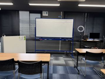 《VILLENTBiz神戸元町》 《24名 キッチン付会議室》最大40名 /レイアウト自由の室内の写真