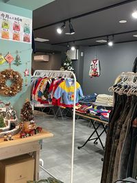 事例：ヴィンテージ子供服のポップアップ - T&Space ilmi (イルミ)の室内の写真