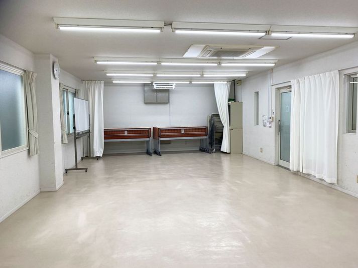 C室：２階35畳：会議、セミナー、ダンス、武道にご利用 - 三島カルチャー貸会議室・貸会議室
