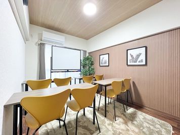 貸し会議室ユニエル三島 【三島駅徒歩4分】完全個室！備品全て無料！貸会議室三島Cの室内の写真