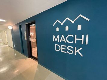 いいオフィス津田沼 by MACHI DESK 【半個室（ドアあり）】ブースNo.５の入口の写真