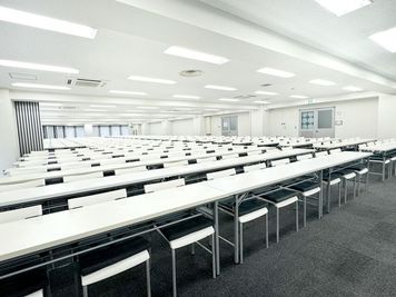 スタンダード会議室　五反田ソニー通店 3階ホール(MAX)の室内の写真