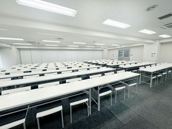 【五反田駅から徒歩 3 分】最大120名様⭐️無料備品豊富⭐️◼会場・研修・セミナー等◼快適ビジネス仕様会議室！ - スタンダード会議室　五反田ソニー通店