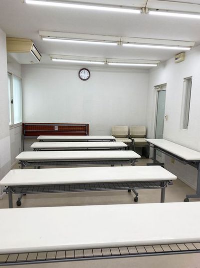 B室-２階-会議、教室【平塚駅 徒歩1分、貸会議室30年の実績】 - 三島カルチャー貸会議室・貸会議室