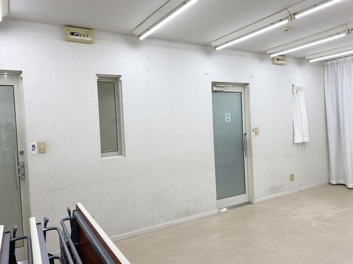 B室-２階-会議、教室【平塚駅 徒歩1分、貸会議室30年の実績】 - 三島カルチャー貸会議室・貸会議室