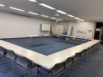 24名コノ字型レイアウト - SMG/本町・カーニープレイス ＳＭＧ貸し会議室/カーニープレイス本町ビルの室内の写真