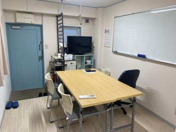 学園前 駅チカ・各種教室・面接・テレワークなどに最適の室内の写真