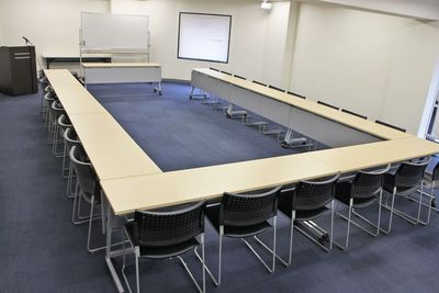 SMG/四ツ橋・サンワールドビル ＳＭＧ貸し会議室サンワールドビル1号室(展示会／パーティー仕様)の室内の写真