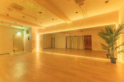 レンタルスタジオNuts川崎店 【初回限定の特別価格】川崎でダンスができるレンタルスタジオの室内の写真