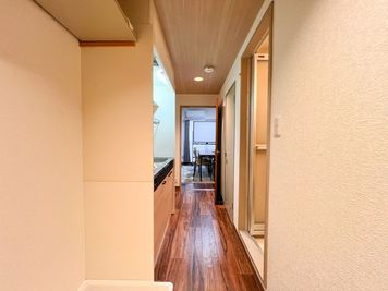 貸し会議室ユニエル三島 【三島駅徒歩4分】完全個室！備品全て無料！貸会議室三島Cの室内の写真