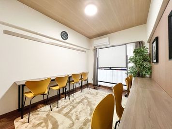 貸し会議室ユニエル三島 【三島駅徒歩4分】完全個室！備品全て無料！貸会議室三島Cの室内の写真
