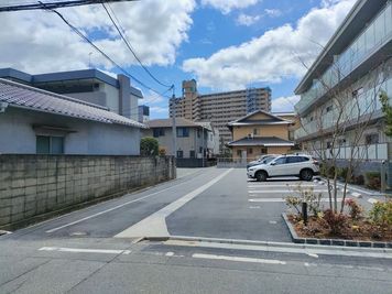 ここを突き当りまで直進 - レンタルスペースORANGE倉敷店 レンタルスペースORANGE倉敷店🎉の入口の写真
