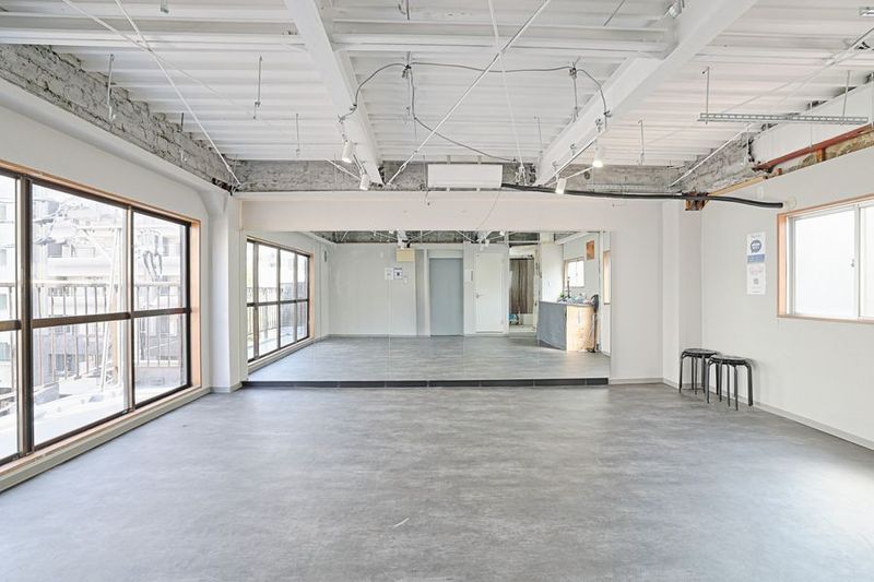 横浜桜木町レンタルスタジオ　『 LIVRIZ 桜木町』 - 【横浜桜木町】駅近レンタルスタジオ