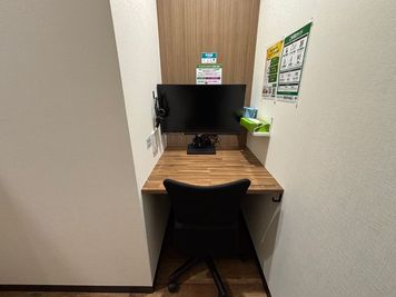 いいオフィス錦糸町 半個室（ブース23）の室内の写真