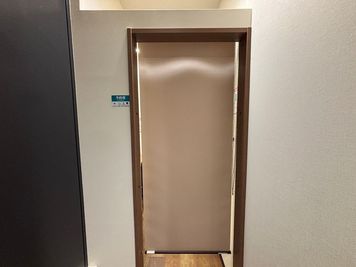 いいオフィス錦糸町 半個室（ブース23）の室内の写真