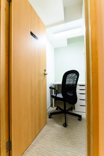 A-2室 - BOOK&OFFICE 文悠