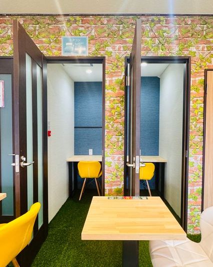 中村日赤駅徒歩3分！1名専用ブース✨勉強やリモートワークに最適！ - セルフカフェ中村日赤鳥居通店