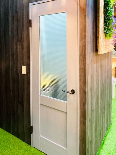 谷町九丁目駅徒歩1分！1名専用ブース✨作業や勉強に最適 ♪ - セルフカフェ谷町九丁目店