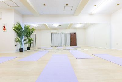 レンタルスタジオNuts川崎店 【初回限定の特別価格】川崎でダンスができるレンタルスタジオの室内の写真