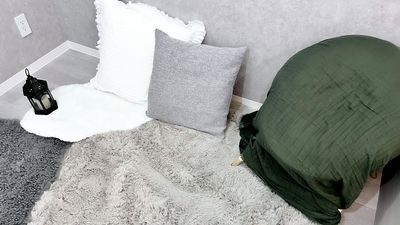 ナチュラルなラタンチェアゾーン。全て優しい肌触りの素材を使用しているのでニューボーンフォトにも◎ - L-studio L-studio｜RoomAの室内の写真
