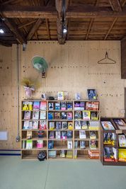 読夢の湯 高円寺の古民家、全面畳の書店のレンタルスペース！！の室内の写真