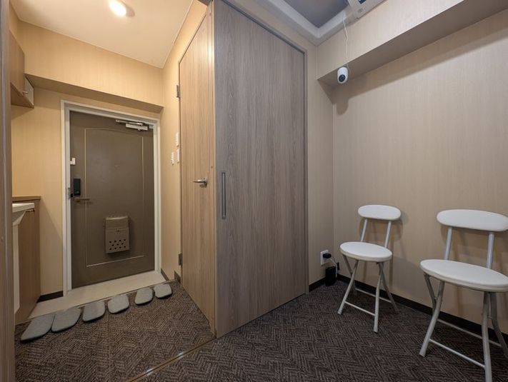 Ｂスタジオ【エアコン・電子ピアノ・待機スペース付設・3.5畳】 - レンタボン・大山スタジオ