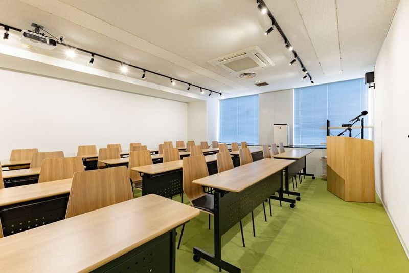 【初めて利用する方限定】名古屋伏見駅1分の格安貸し会議室Nuts - 名古屋伏見貸し会議室Nuts