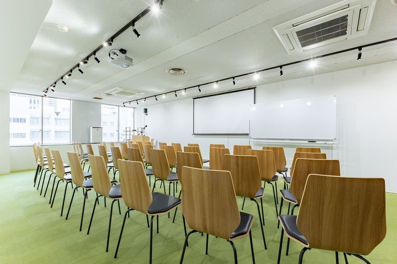 【初めて利用する方限定】名古屋伏見貸し会議室Nuts - 伏見駅1分の格安貸し会議室Nuts