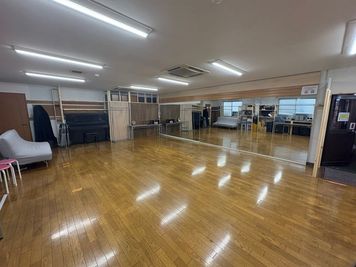 【地域最安値】☆4/1 OPEN特別割引中☆ ジャンプOK 多目的スタジオ/ダンス・演劇稽古 練習OK/敷地内 無料駐車場完備 - Studioカムカム