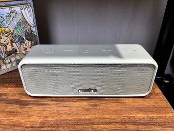 簡単に接続できるBluetoothスピーカーもお使いいただけます♪ - ボードゲームスペースChiratto_心斎橋 100種類以上のボードゲームを楽しめるオトナの秘密基地🎮✨の設備の写真