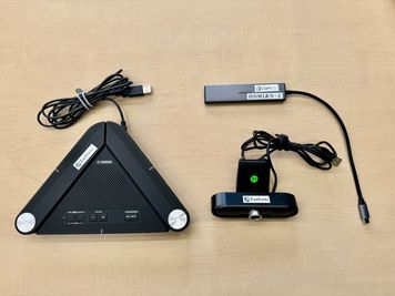 スピーカー＆マイク、WEBカメラ、変換機 - ExeWorks上野 6名会議室Aの設備の写真