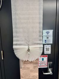 利用時は目隠しが可能です - ExeWorks上野 6名会議室Aの設備の写真