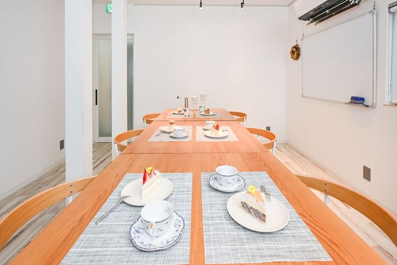 本格的なアイランドキッチン - コワーキングスペース　Stand up吉祥寺