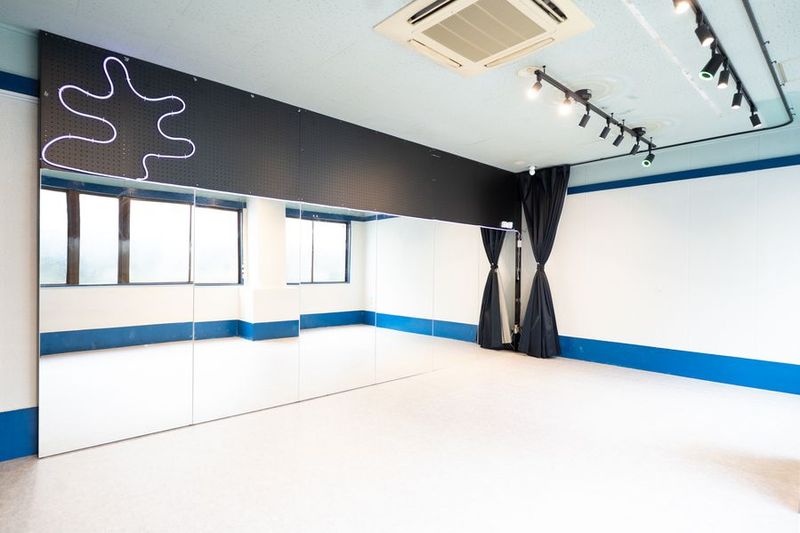 レンタルスタジオ高円寺 - RENTAL STUDIO DOME