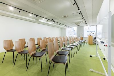 名古屋伏見貸し会議室Nuts 【2回目以上のリピーター様】名古屋伏見駅1分の格安貸し会議室の室内の写真