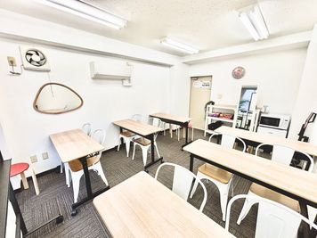 【Good Space会議室 山友旭ビル】 山友旭Room B｜Wi-Fi・プロジェクター・ソファ[39]の室内の写真