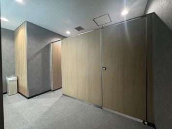 清掃の行き届いたお手洗いをご利用いただけます。 - アットビジネスセンター東池袋（インスクエア内） ★東池袋駅徒歩30秒の会議室Ａ★インスクエア池袋の設備の写真