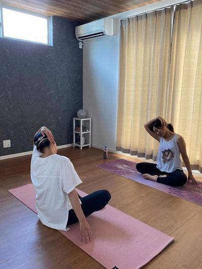 エステルーム。ヨガ等に使えるフリースペースあり！ワンフロア貸し - 坂の上ハウス2階