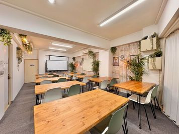 最大30名/懇親会・会議・女子会・ボドゲ等！アルコール含む飲食🍷可！/光無料Wifi - たまりば飯田橋 Station Frontの室内の写真