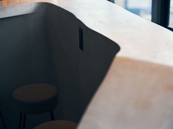 学芸大学駅付近のお洒落なBARです✨
撮影利用も可能です📸 - Relax BAR 学芸大学 Relax BAR 学芸大学｜イベント・撮影利用📸の室内の写真