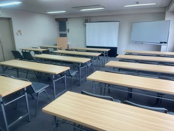 スクール形式38名 - SMG/ 四ツ橋・近商ビル ＳＭＧ貸し会議室/近商ビル7階B室の室内の写真
