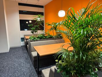 レンタルスペース　medi☆ST（メディスタ） 【大阪梅田駅4分】24h使える✨テレワーク・打合せ・自習に最適の室内の写真
