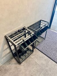 エントランスには傘立ても完備。雨の日でも快適に過ごせる、ちょっとした気配りが嬉しい設備です。 - ExeWorks上野 3006完全個室のその他の写真