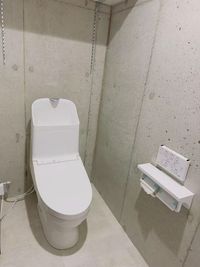 温水便座トイレ - Dubwayレンタルダンス小岩 【✨NEWOPEN✨】小岩駅シャポーから徒歩4分のスタジオBの設備の写真