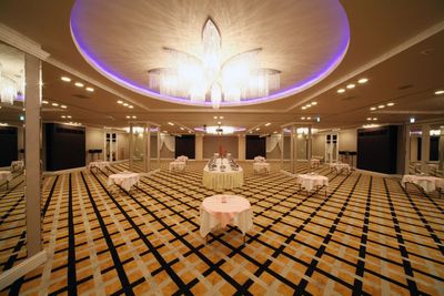 アパホテル＆リゾート〈東京ベイ潮見〉宴会場の室内の写真
