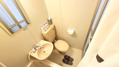 ユニットバスです - 京都市役所前 まるちゃんの部屋303号室【おうちスペース】の室内の写真
